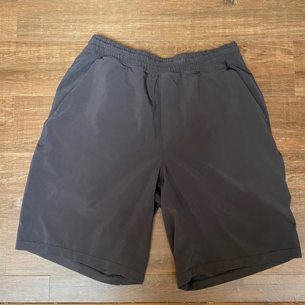 Lululemon Pace Breaker Short 9” inseam Size small